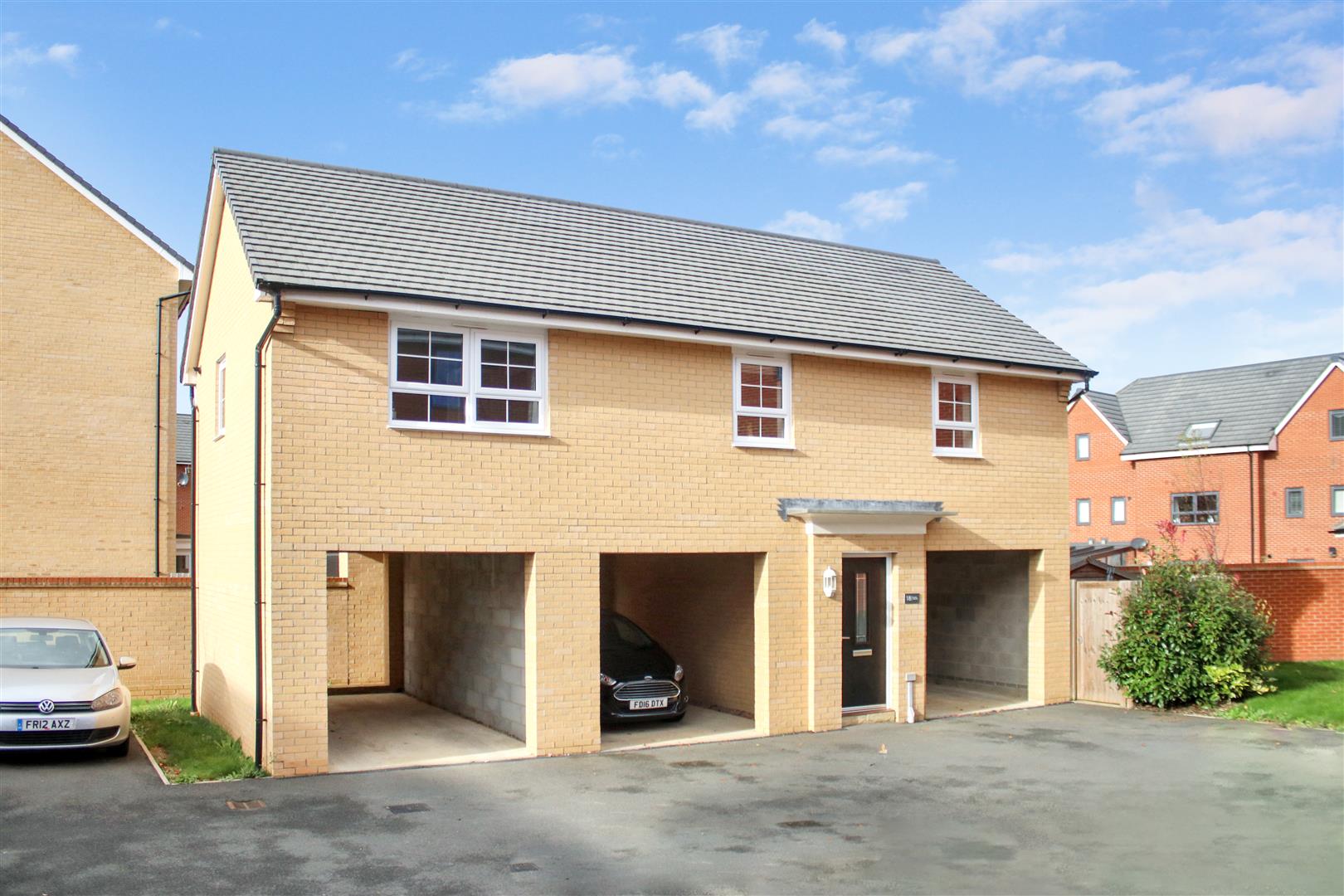 2 bed property in Fullers Ground, Milton Keynes